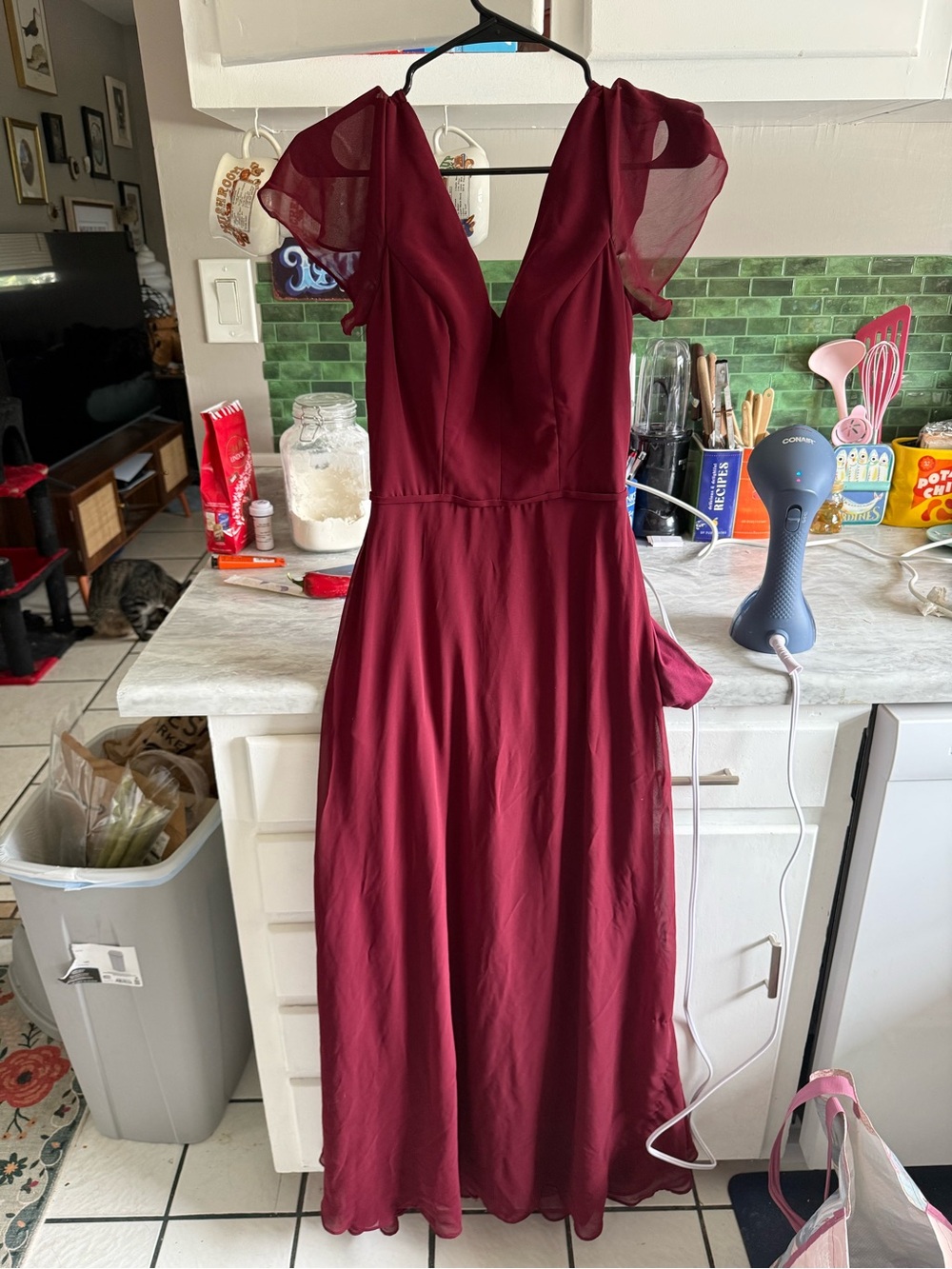 Elegant V-Neck Burgundy Maxi Dress with Front Slit
